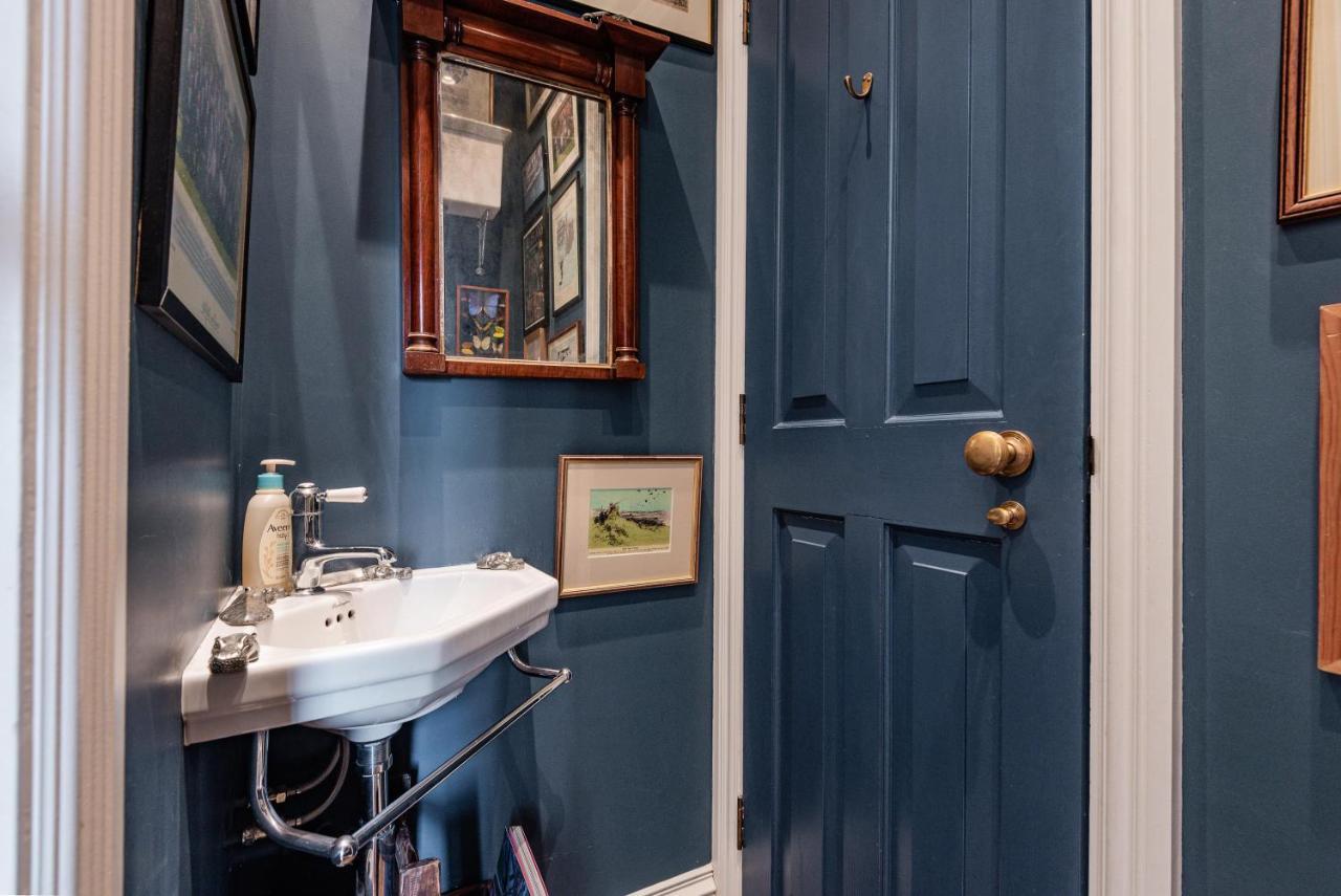 Charming Pimlico Home Close To The River Thames By Underthedoormat Лондон Екстер'єр фото